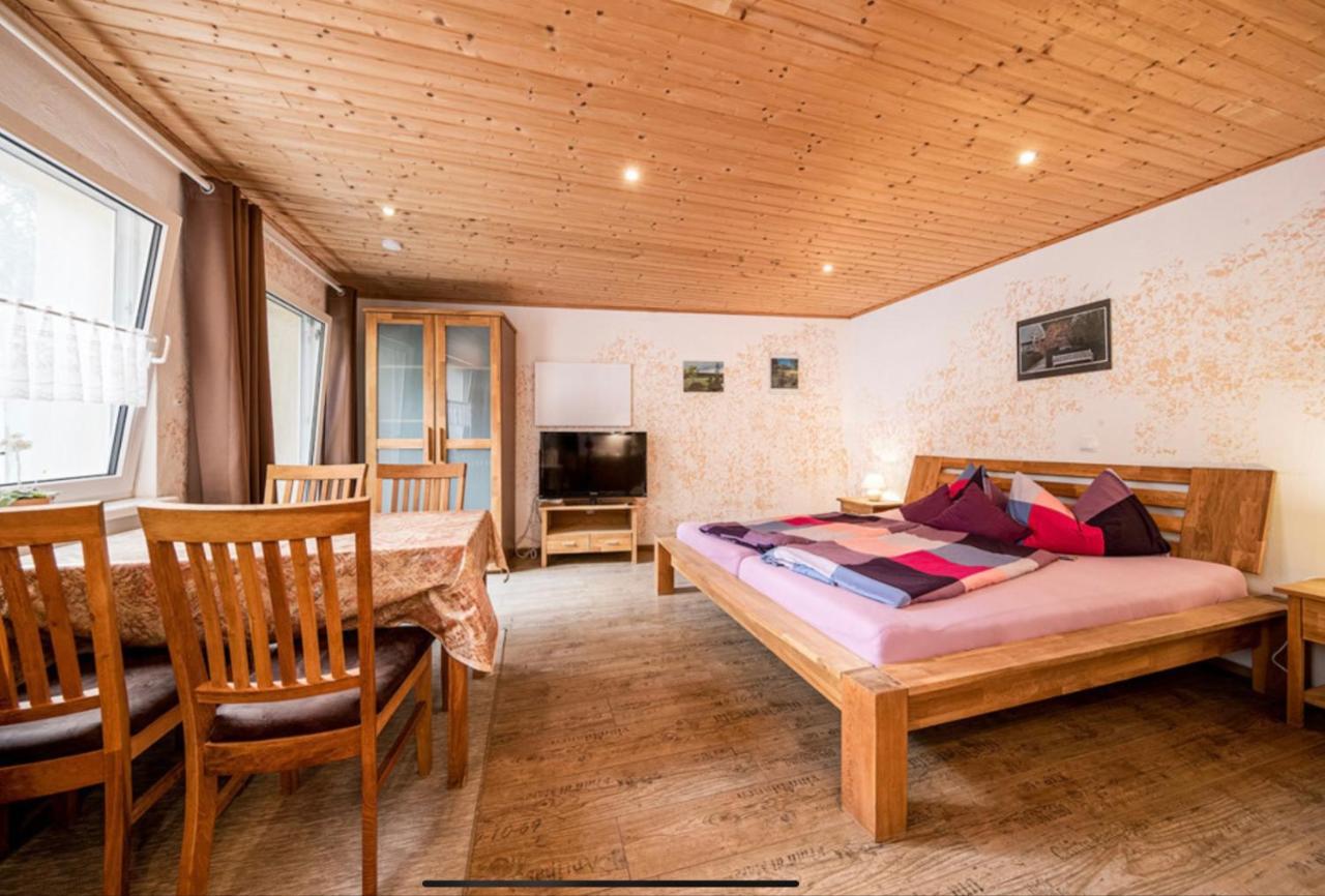 Toskanahaus, Njualms Tannheim Buitenkant foto